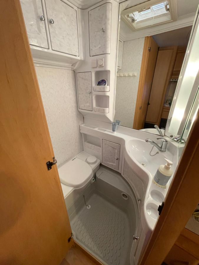 Cozy Caravan Вестманнаэйяр Экстерьер фото